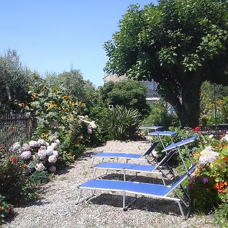 Ortensia Bed & Breakfast Aci Castello