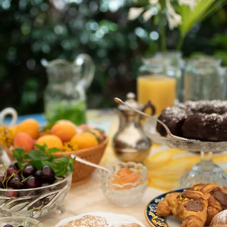 Alojamento de Acomodação e Pequeno-almoço Ortensia 3*