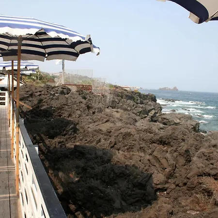 Ortensia 3* Aci Castello