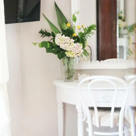 Ortensia Bed & Breakfast Aci Castello