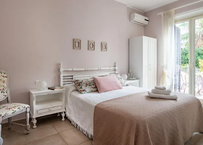 Ortensia Panzió Aci Castello