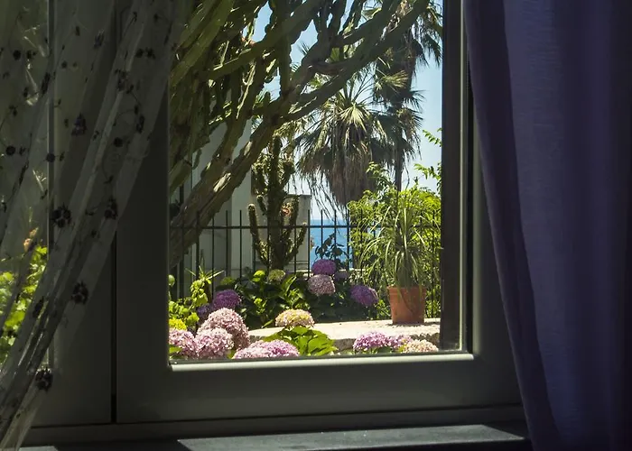 Ortensia Bed & Breakfast 3*