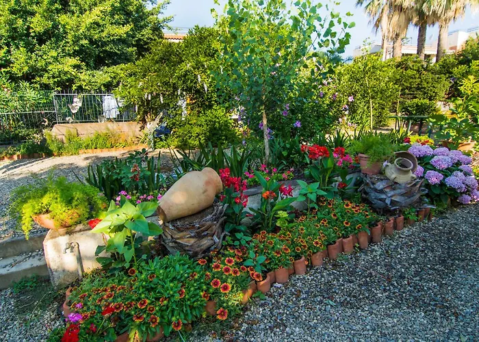 Bed & Breakfast Ortensia Aci Castello